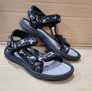 Size 4 Boys Black Sandals